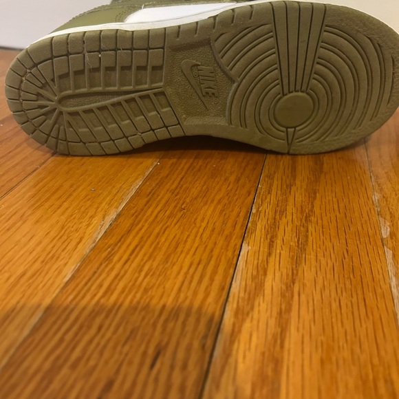 Nike Dunks - Picture 2 of 2